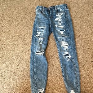 American eagle ripped skinny jeans